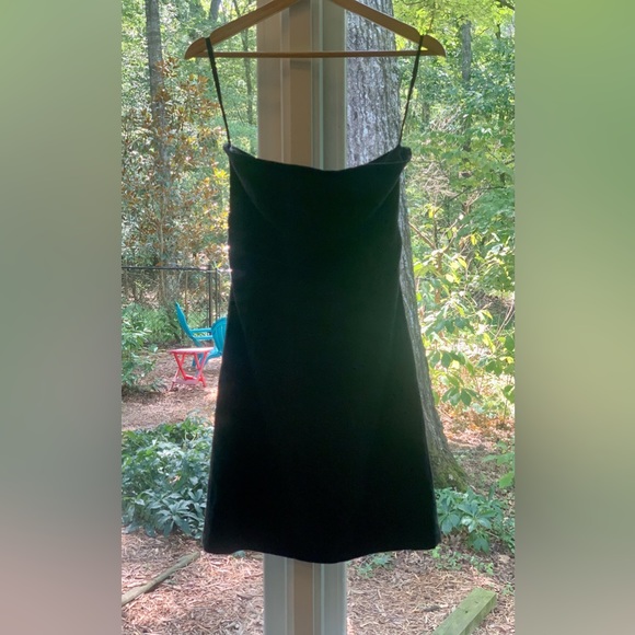 Flattering Black Wool Mini-midi Strapless Dress - Picture 3 of 4
